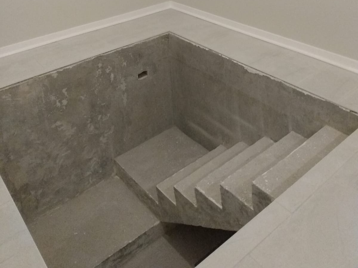 Mikvah stairs